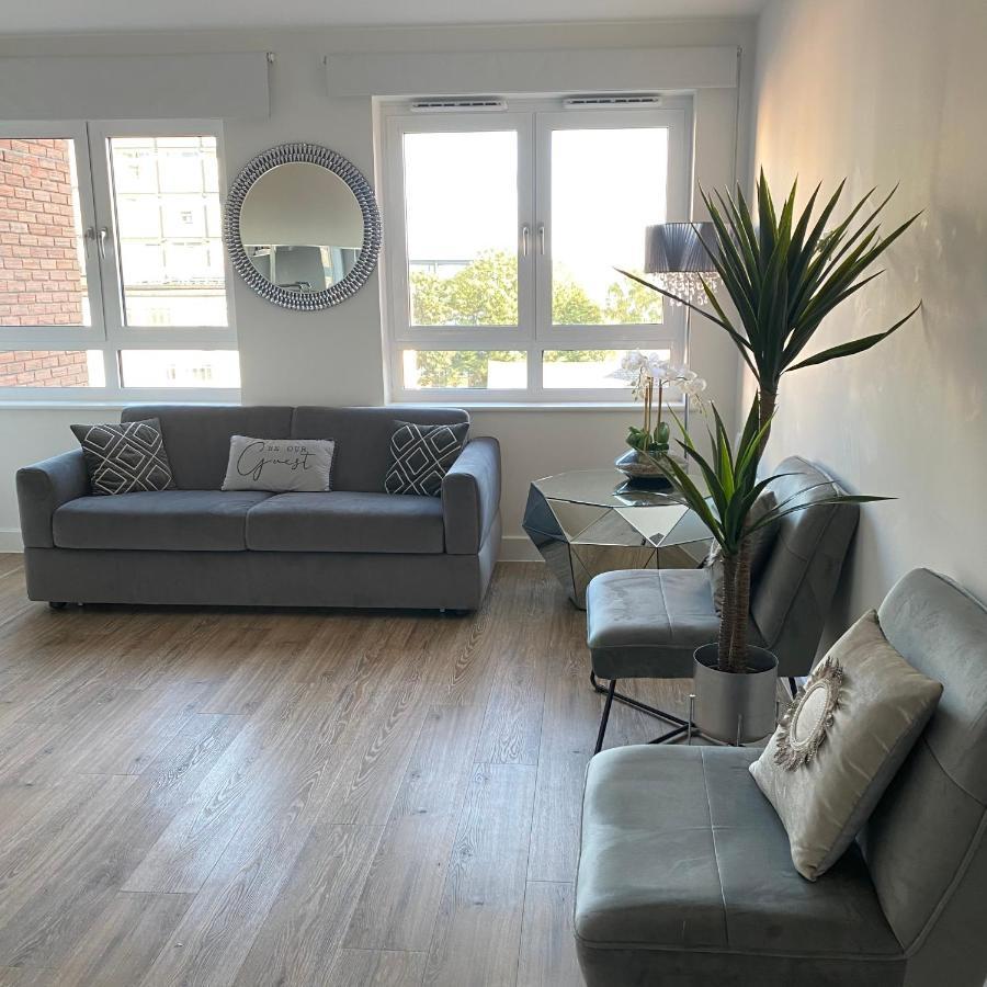 Blanco Uno Apartment Колчестър Екстериор снимка