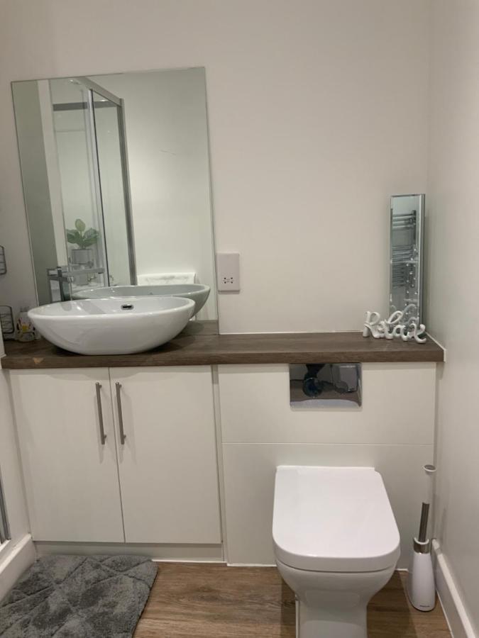 Blanco Uno Apartment Колчестър Екстериор снимка